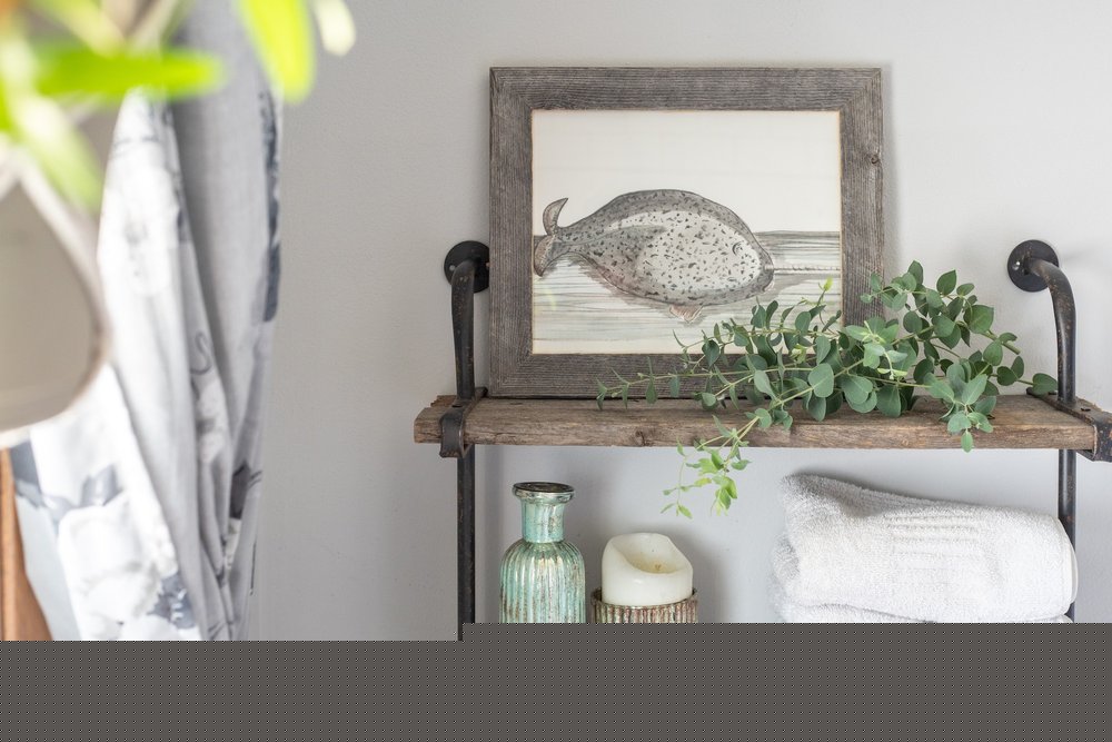 20" x 24" Gray Solid Wood Hanging Picture Frame