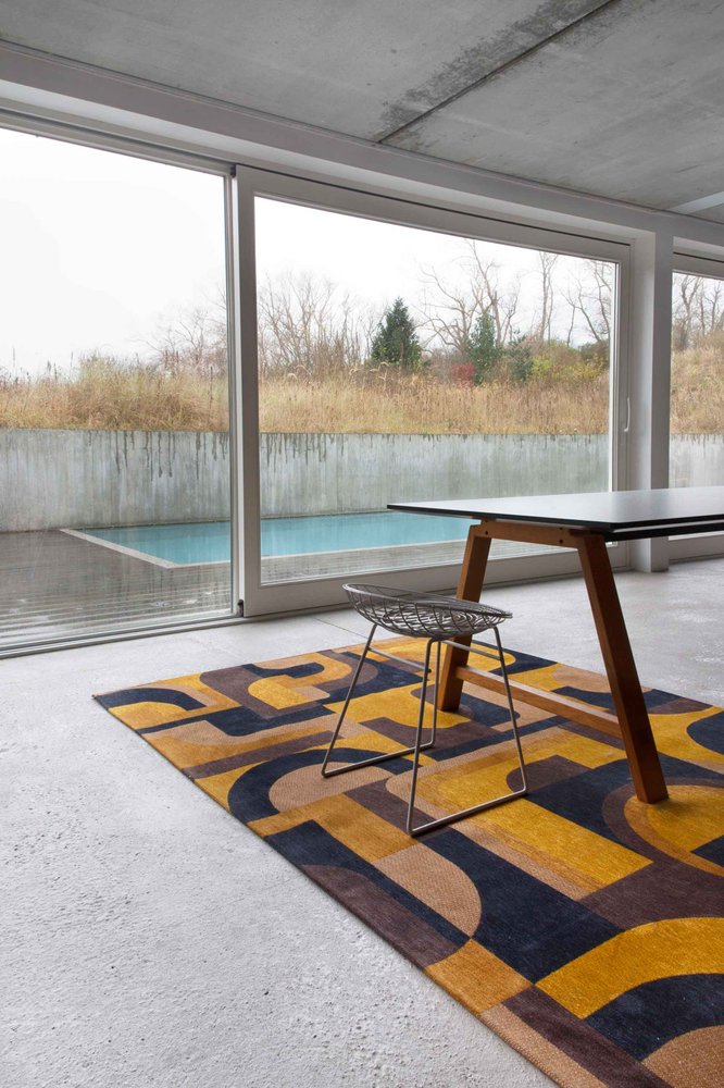10' Black And Yellow Geometric Washable Runner Rug