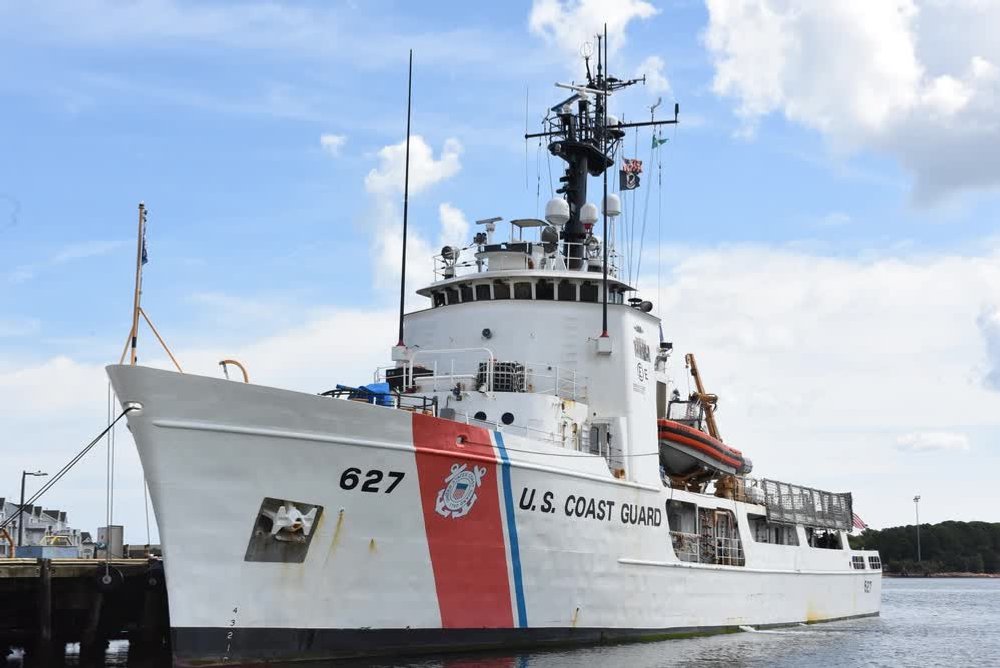 10" Unfinished Wood Hand Painted Model Boat
