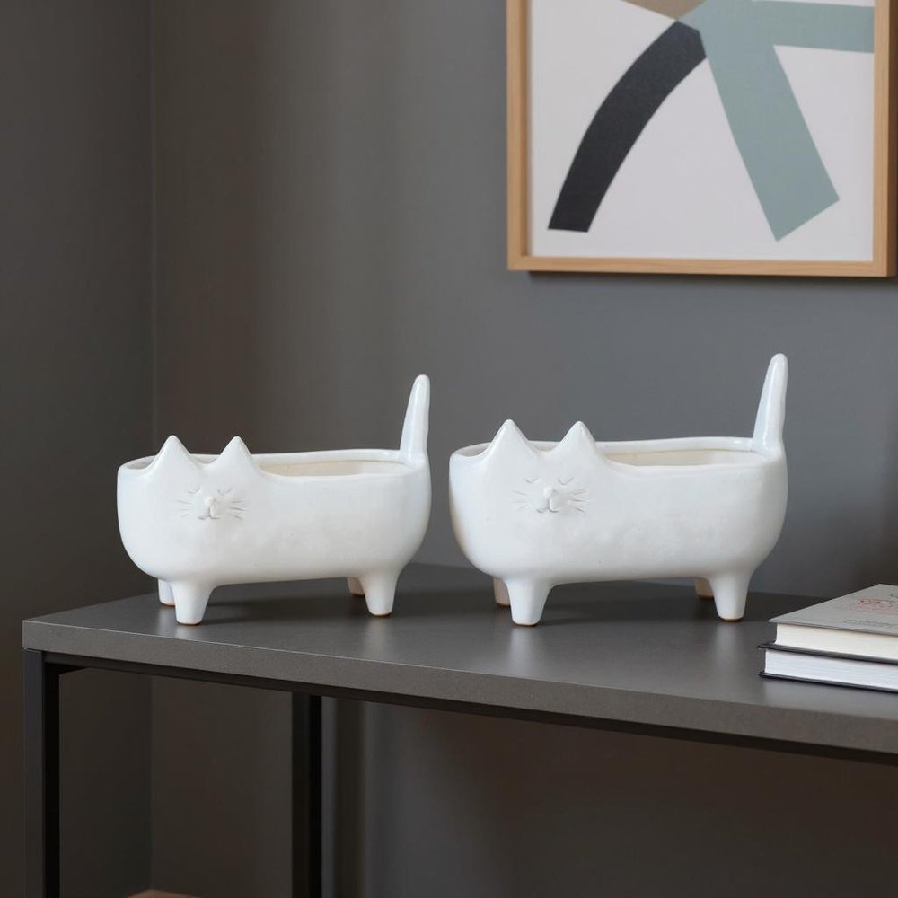 Set of Two White Ceramic 1 Ounce Statue Planters