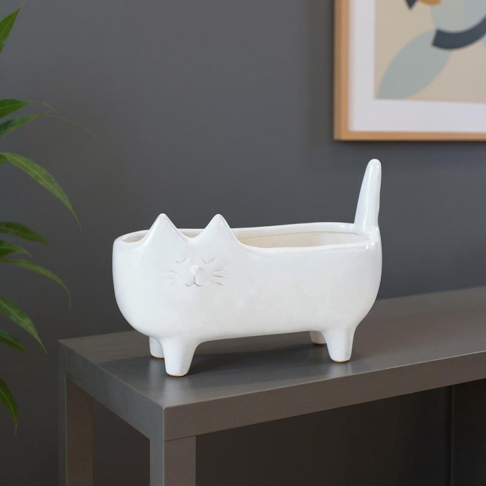 Set of Two White Ceramic 1 Ounce Statue Planters