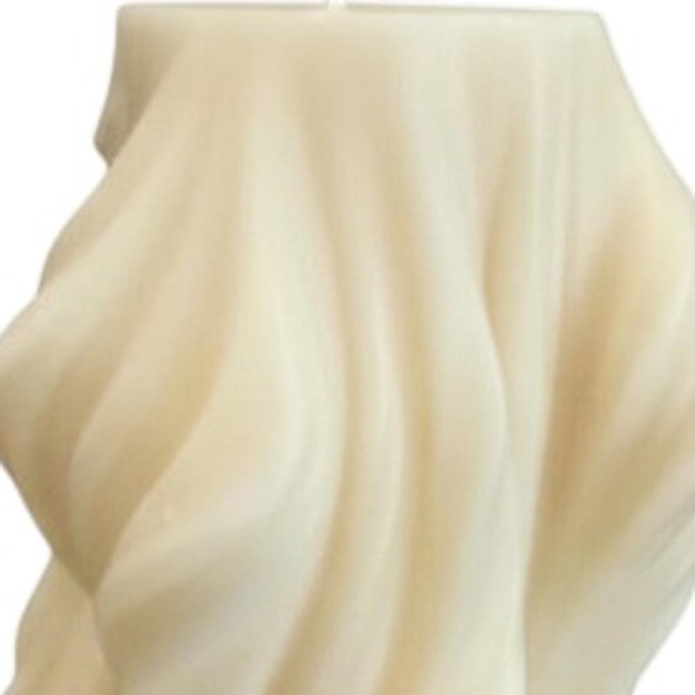 4" White Himalayan Bamboo Scented Dimensional Twist Candle